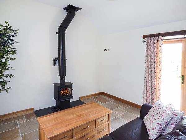 Cottage with garden & barbeque — photo 4