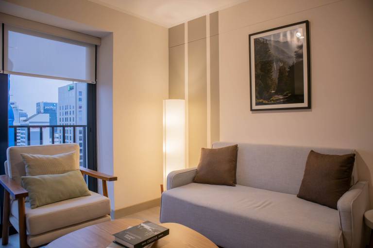 w Comfort 2BR w Private Balcony in San Isidro