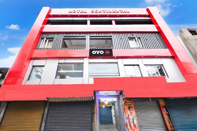 Super Hotel Continental Restuarant & Cafe