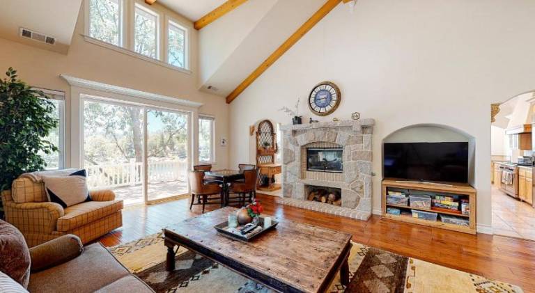 Spacious vacation home | Pets are welcome — photo 2