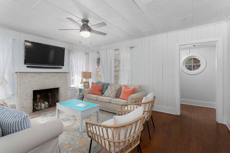 Waterside - 829 Park Way — photo 3