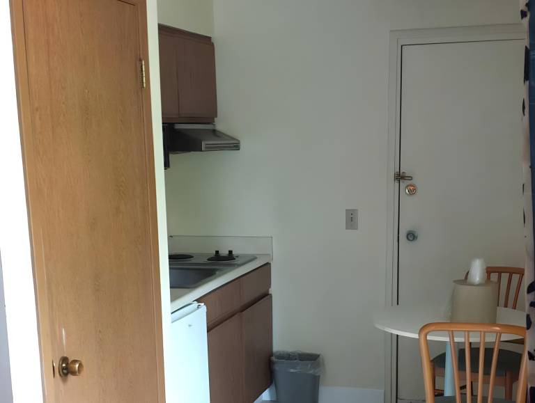 Great Lakes Inn and Suites South Haven — photo 4