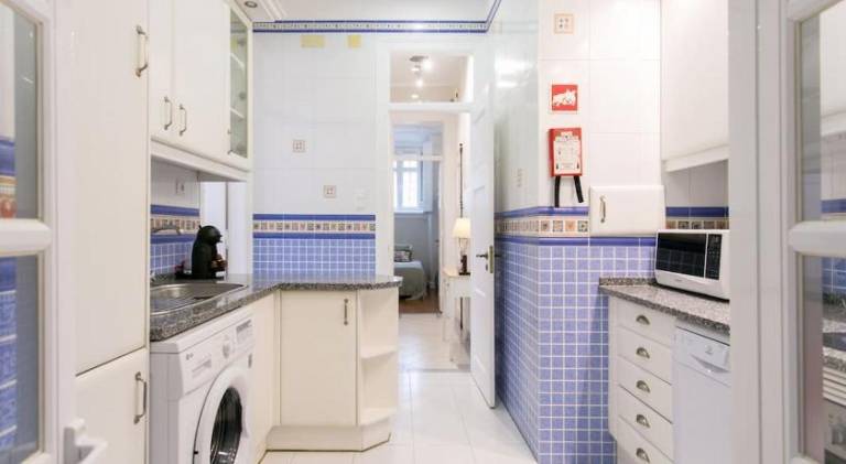 Holiday apartment | Near Monastery of São Vicente de Fora | Good for workation — photo 5