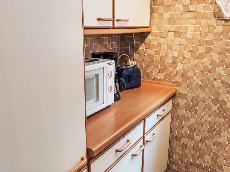Holiday apartment with yard — photo 3