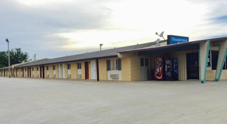 Thunderbird Inn — photo 3