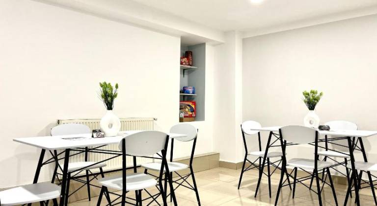 Wonderful serviced apartment with terrace & yard | Pets are welcome — photo 4
