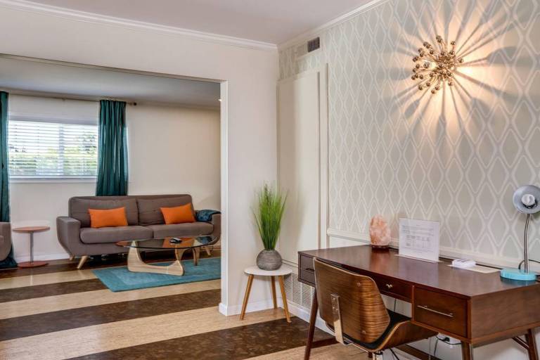 Relax at the 3BR Tranquil Oasis in Palm Springs — photo 2