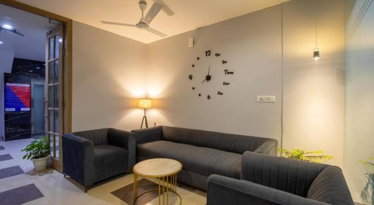 Serviced Apartment near Medanta by BedChambers — photo 4
