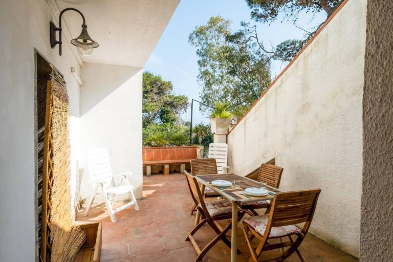 Pleasant rental apartment with patio, barbecue & garden | Sea view | Pet-friendly — photo 3