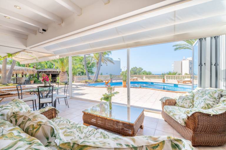 Fully equipped villa with private pool, garden & grill | Mountain view | Close to the beach | Good for workation | Pets allowed — photo 4