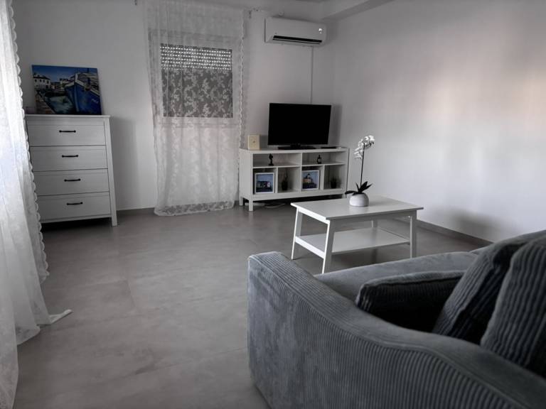 Rental apartment with BBQ in Sibenik