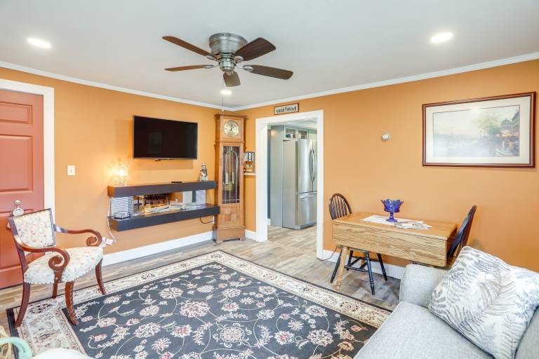 1 Block to Beach: Home w/ Hot Tub in Port Clinton! — photo 4