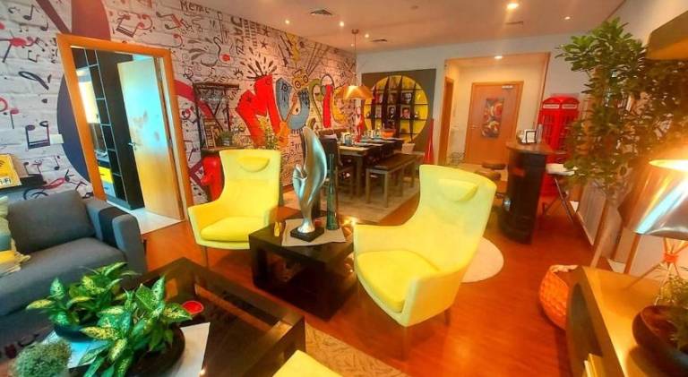 Apartment with pool, jacuzzi & sauna in Doha