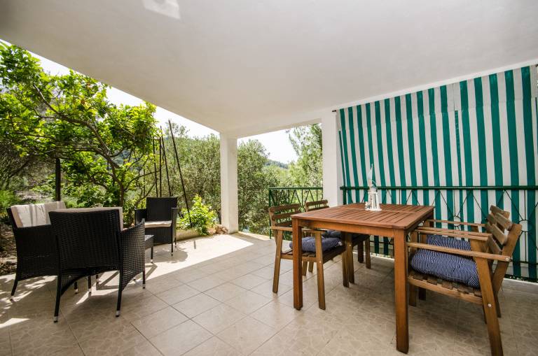 Holiday apartment with yard, patio & barbecue | Sea view — photo 3