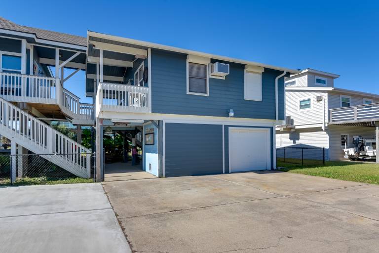 < 1 Mi to Sea Isle Beach, Nautical Home w/ Hot Tub — photo 4