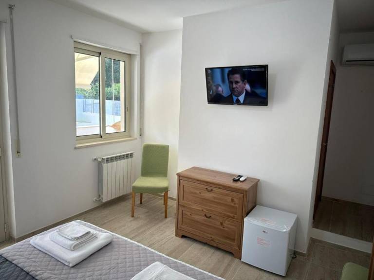 Dedicated room with 1 room for 3 persons — photo 4