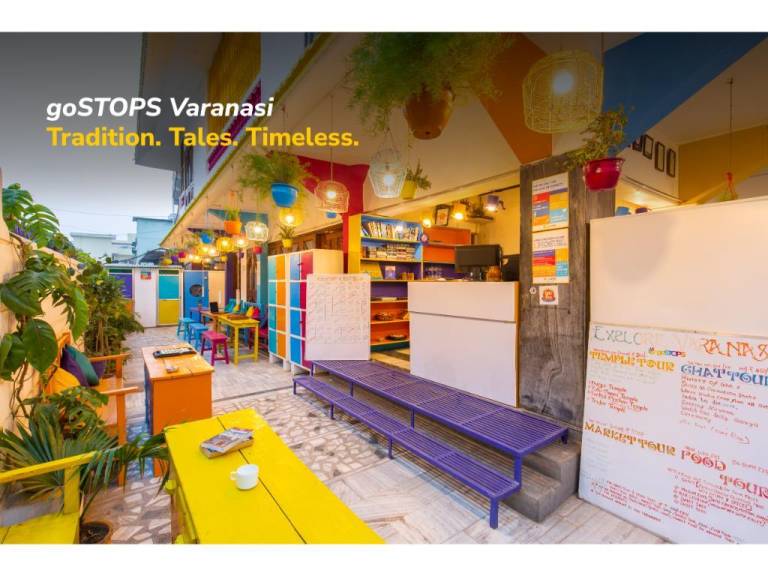 GoSTOPS Lite Varanasi in Tola