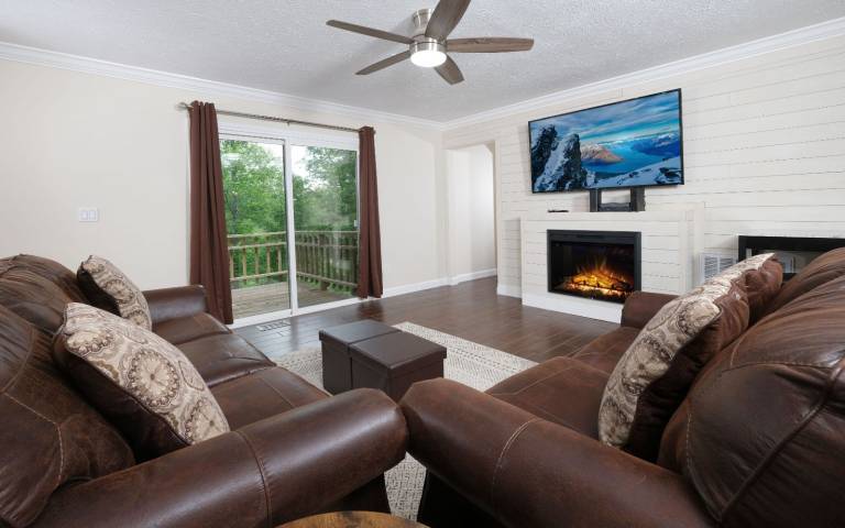 Cabin with jacuzzi & barbeque | Mountain view — photo 5