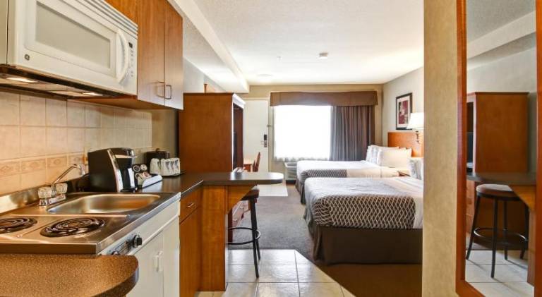 Ramada by Wyndham Ponoka — photo 3