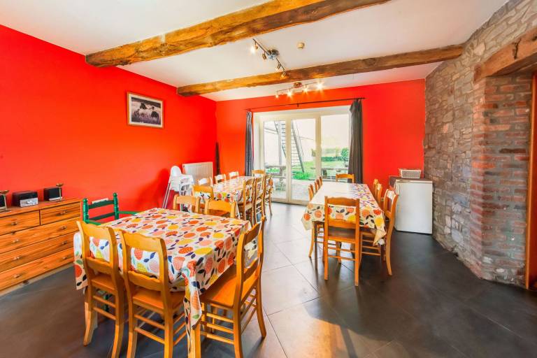 Fully equipped cottage with hot tub, yard & BBQ | Pets are welcome — photo 3