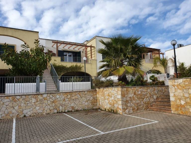 Family-oriented charming rental apartment with patio | Nature view | Pets are welcome — photo 5