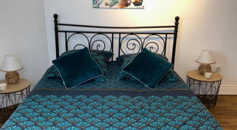 Chambre zen chateau de la Bouchatte in Montlucon