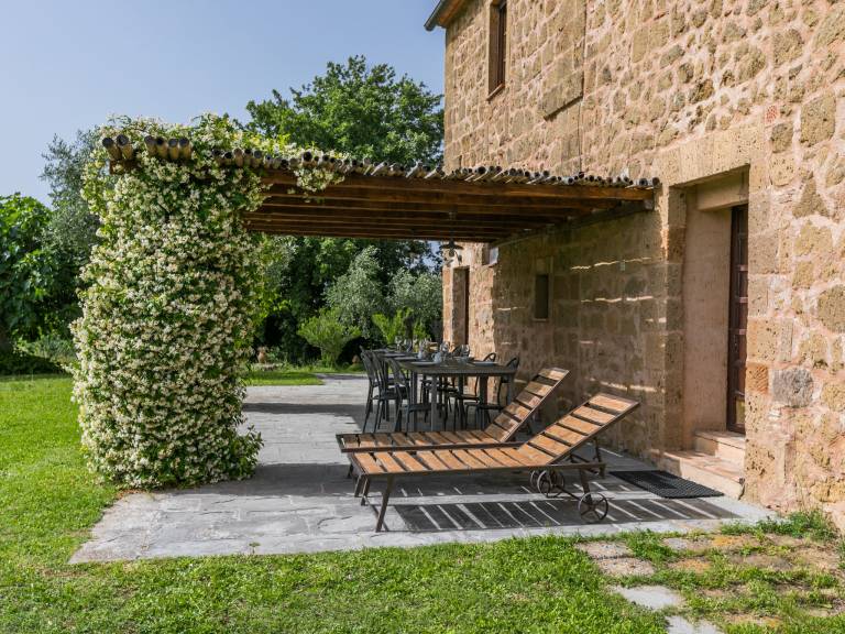 House with terrace, private pool & BBQ — photo 5
