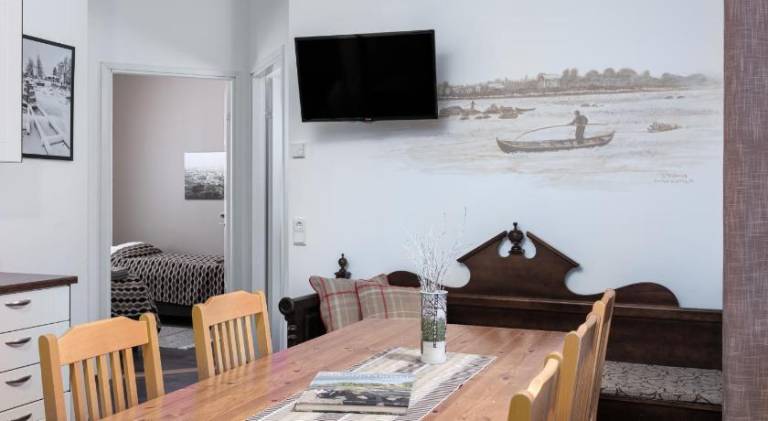 Pleasant house with sauna & patio | Pets allowed — photo 4