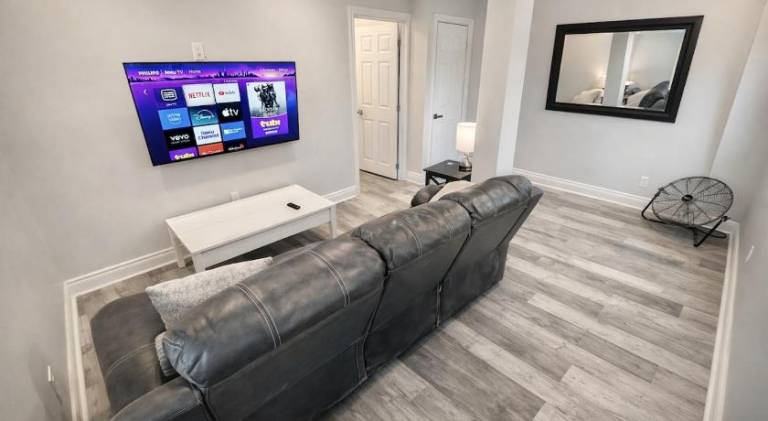 Holiday apartment with 1 room for 5 persons in Hamilton, ON