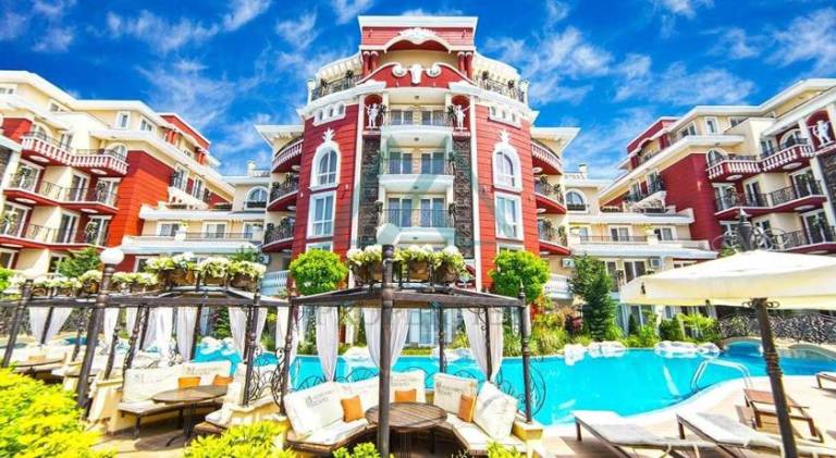 Rental apartment with pool | Pets are welcome in Sunny beach