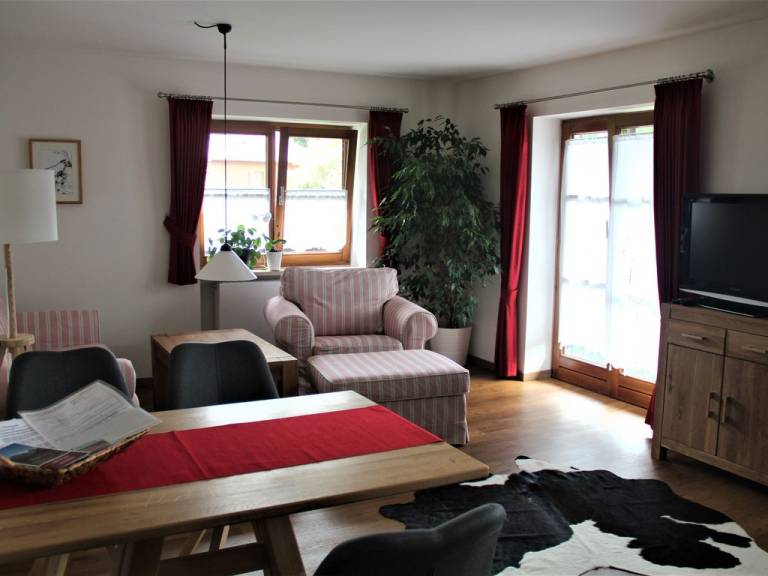 Privatzimmer in Oberstdorf für max. 2 Personen Privatzimmer in Oberstdorf für max. 2 Personen