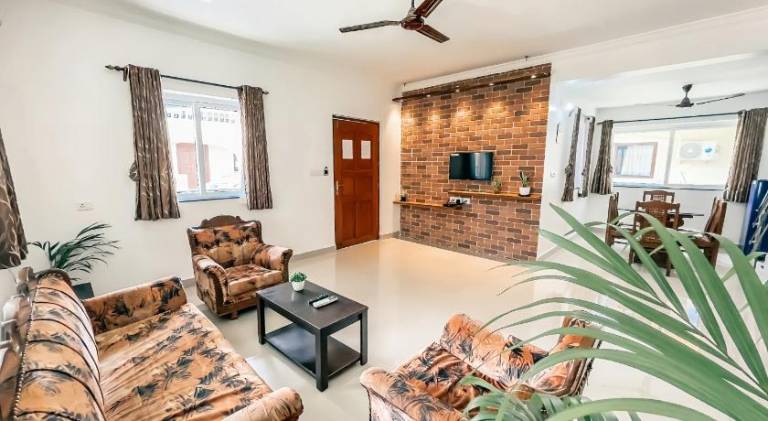 Villa with pool, barbecue & patio | Suitable for remote work — photo 5
