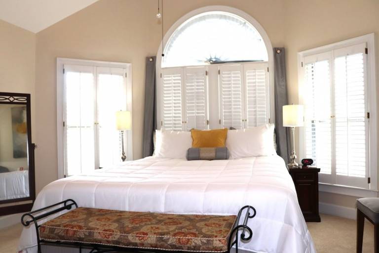 Bed and breakfast  Peachtree City