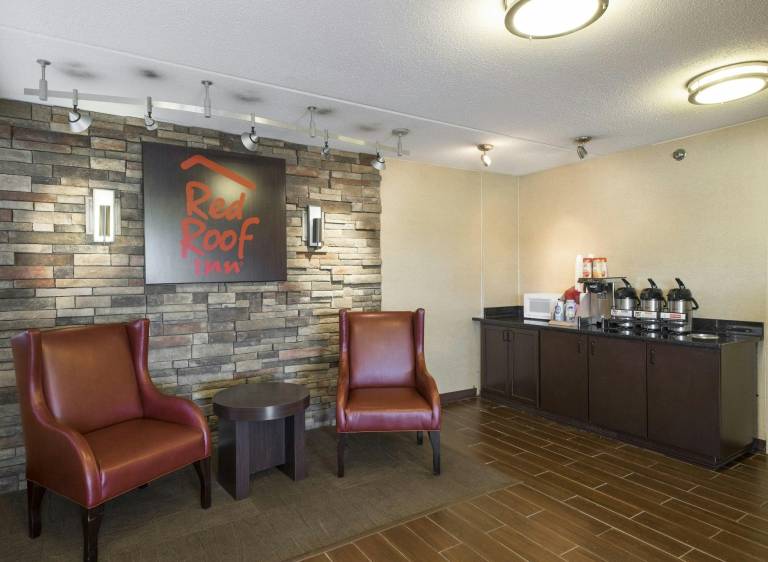 Red Roof Inn Cincinnati - Sharonville — photo 5
