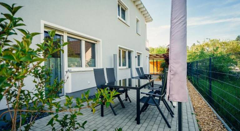 Nice rental apartment with barbecue, patio & yard | Next to the beach | Pets allowed — photo 5
