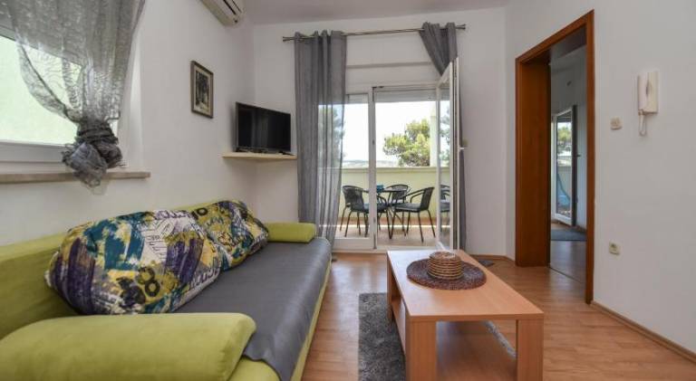 Apartment | Pet-friendly — photo 2
