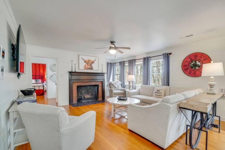 Family-Friendly Knoxville Home: Close to UT! — photo 3