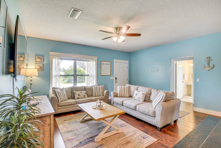 Close to Beaches: Palm Coast Home w/ Deck! — photo 4