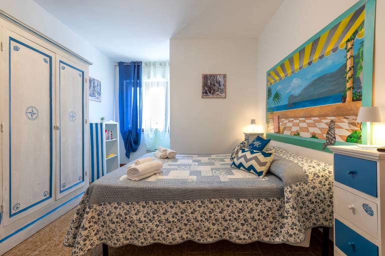 Holiday apartment with 2 rooms for 6 persons — photo 3