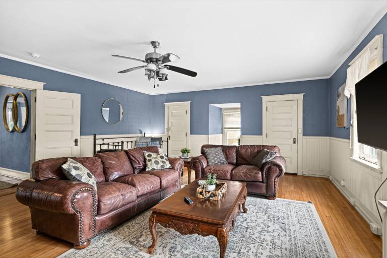 Historic 1200sqft Luxury Ballroom Suite