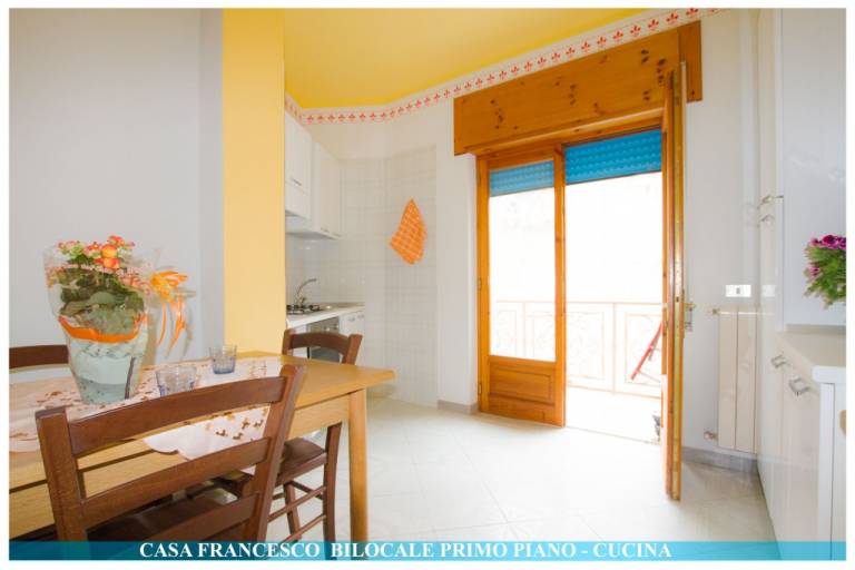 Child-friendly holiday apartment with yard | Garden view | Dogs allowed — photo 3