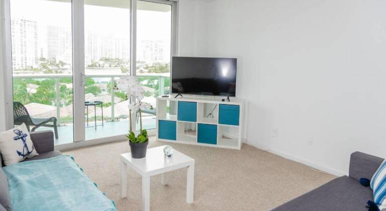 Rental apartment with pool — photo 2