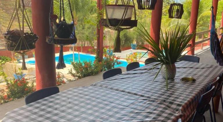 Vacation home with pool — photo 3