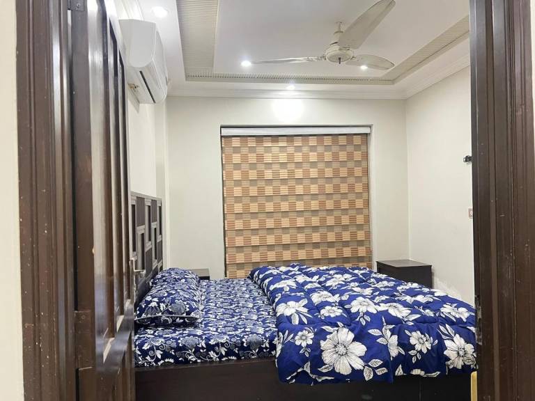 Pleasant rental apartment | Perfect for remote work | Pets allowed in Lahore