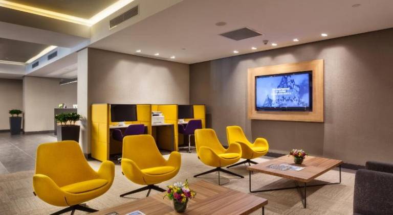 Family-friendly serviced apartment with sauna, pool & yard | Good for workation | Pets are welcome — photo 5