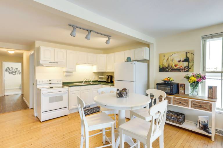 Apartment  Delafield