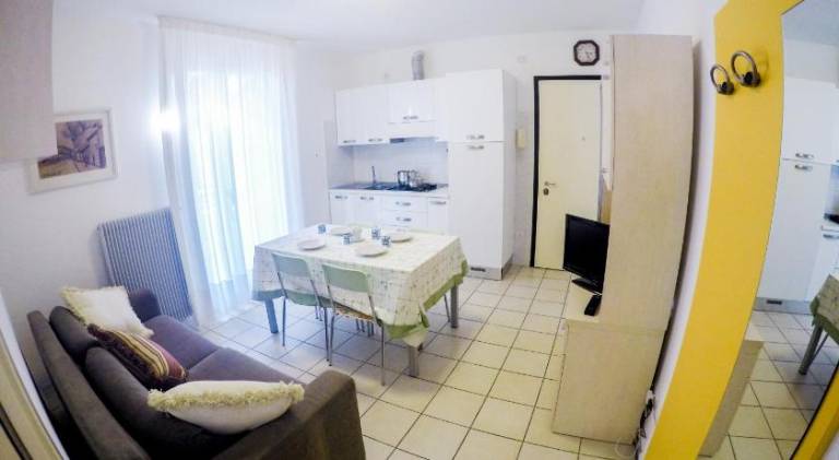 Lovely rental apartment with patio | Close to the beach | Pet-friendly — photo 2