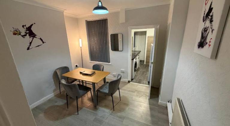 Beautiful house | Pets allowed in Nottingham