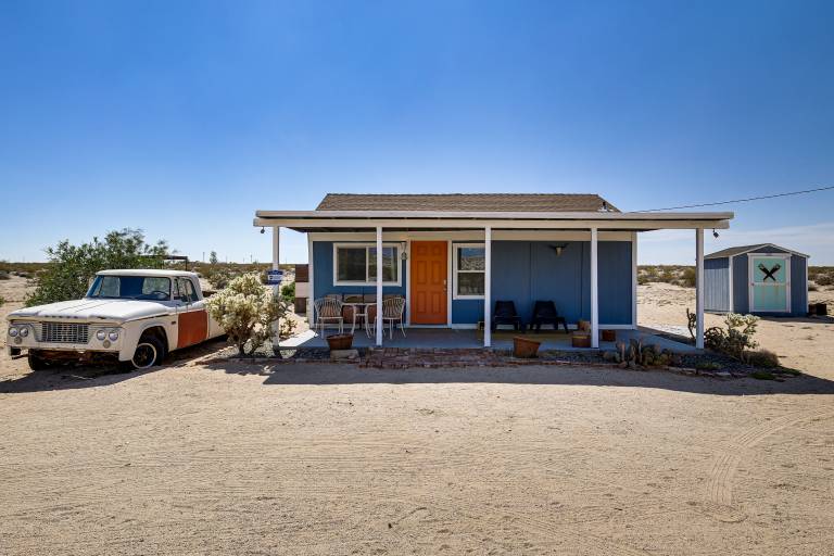 Boho Bungalow w/ Hot Tub: 16 Mi to Joshua Tree NP — photo 2