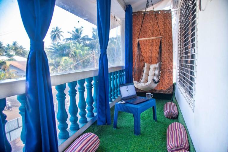 Apartment with yard & patio | Suitable for remote work — photo 3